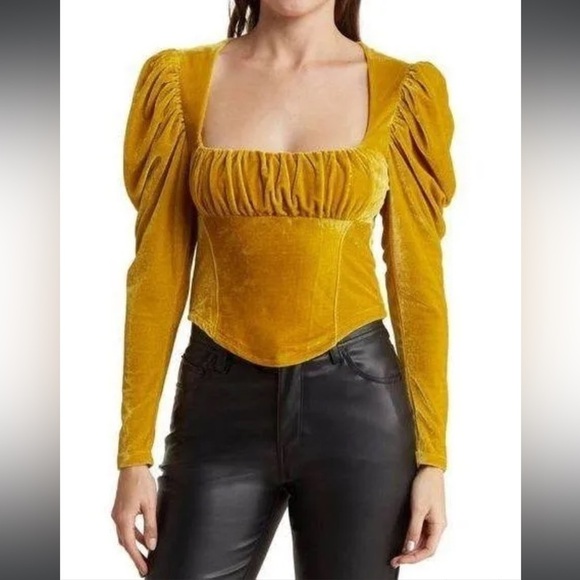 NWT Free People Hold Me Puff Sleeve Velvet Top in glistening gold - Picture 3 of 5
